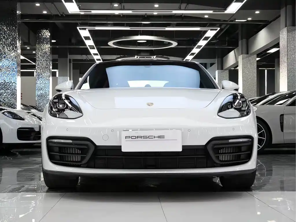 Porsche Panamera 2021 — фото 2
