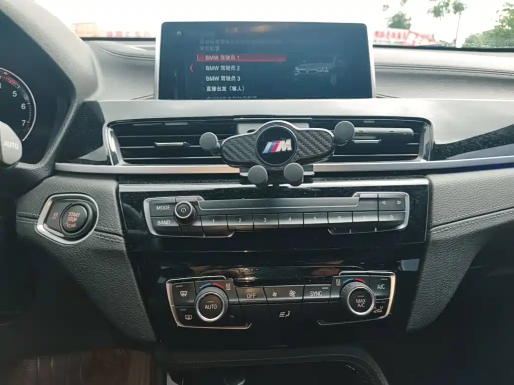 BMW X2 2020 — фото 9