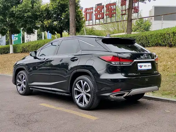 Lexus RX 2020