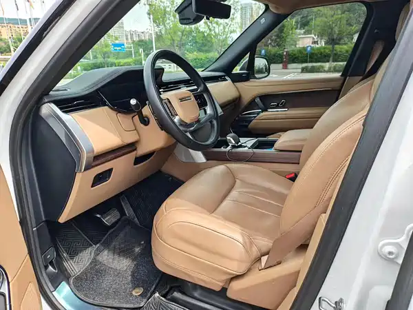 Land Rover Range Rover 2024