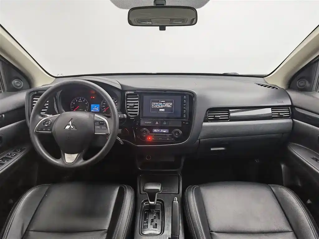 Mitsubishi Outlander 2021