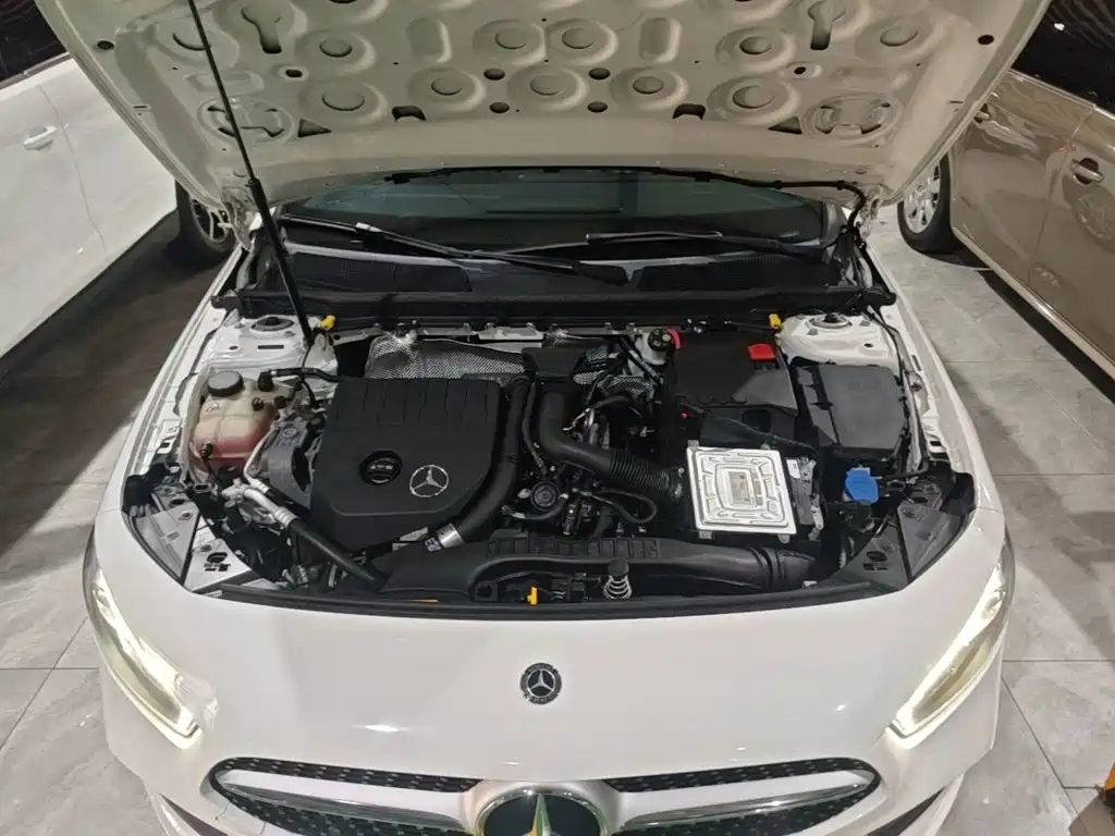 Mercedes-Benz A-Class 2019 — фото 20