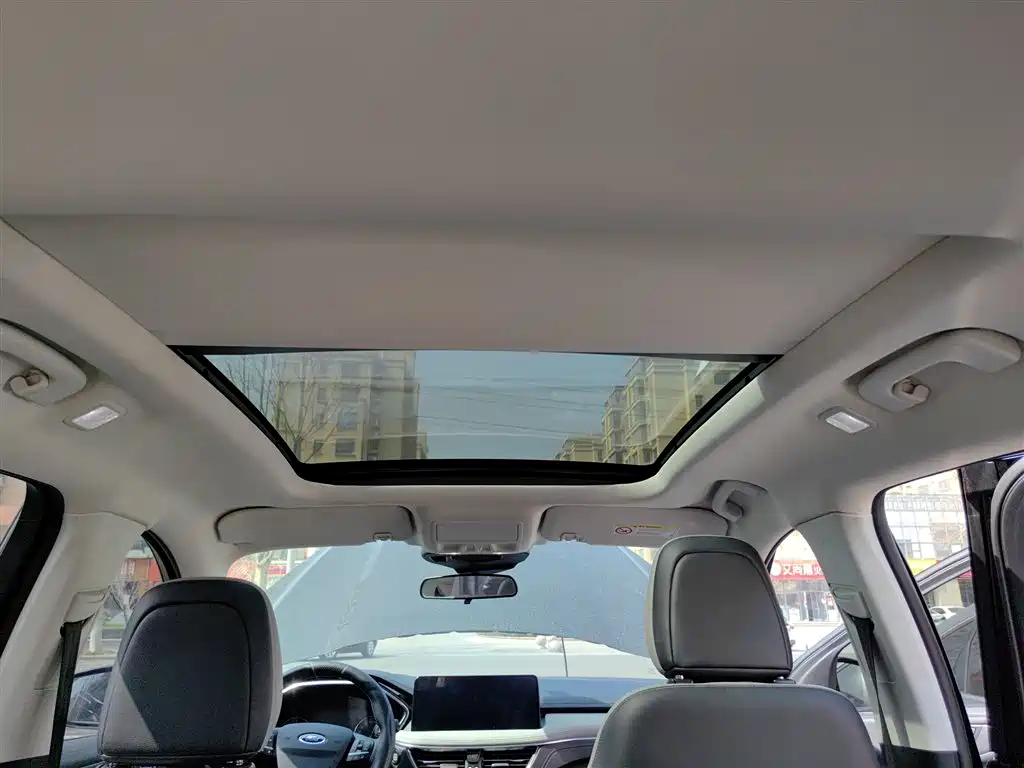Ford Escape 2021 — фото 18