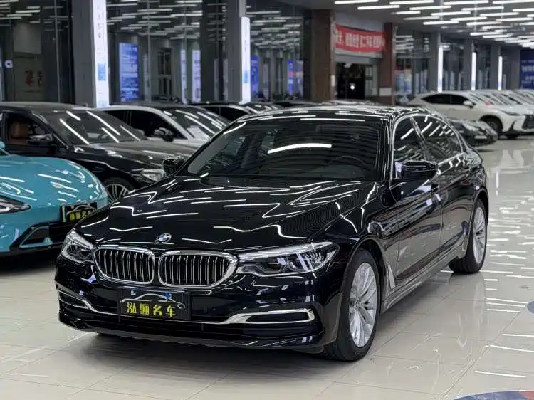 BMW 5 Series 2020 — фото 1