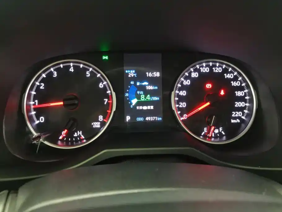 Toyota RAV4 2020 — фото 14