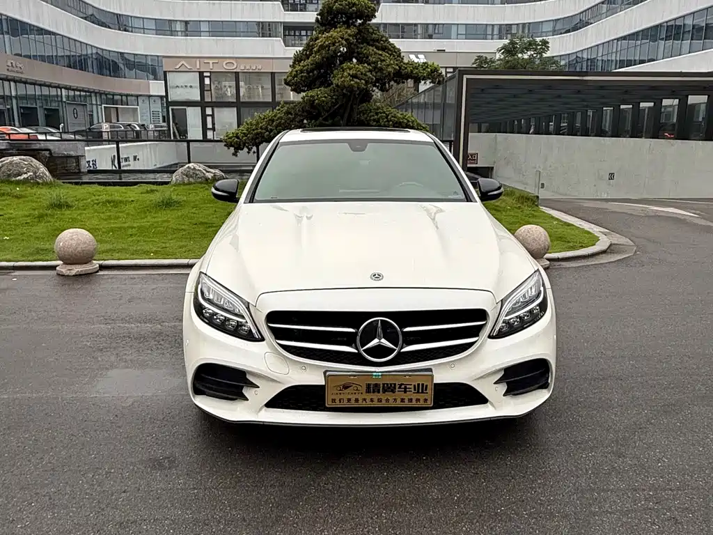 Mercedes-Benz C-Class 2019 — фото 11