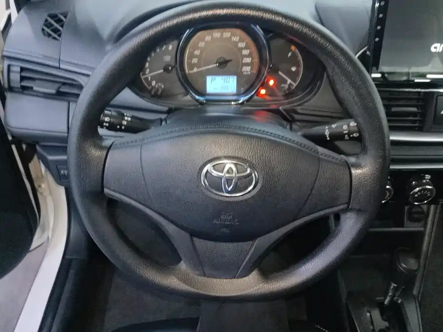 Toyota Yaris L 2021 — фото 15