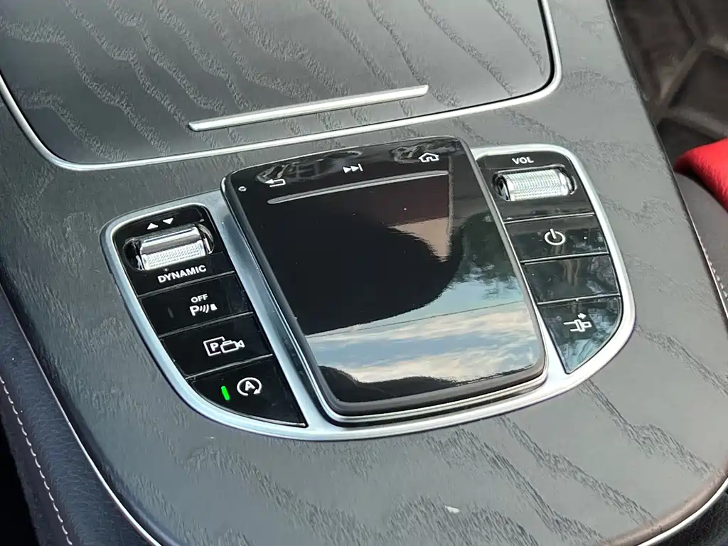 Mercedes-Benz E-Class 2020 — фото 18