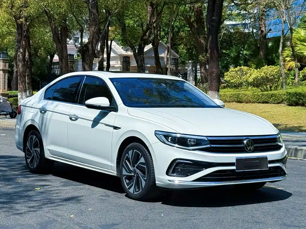 Volkswagen Bora 2024