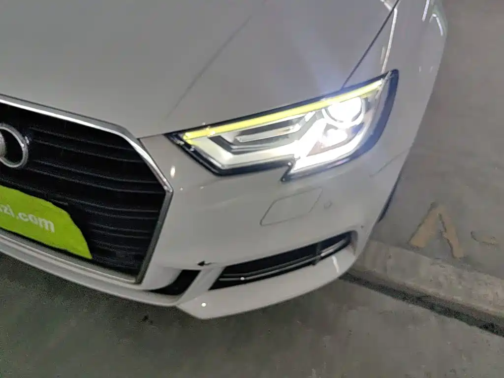 Audi A3 2018 — фото 24