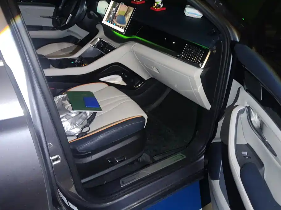BYD Qin PLUS 2023 — фото 8