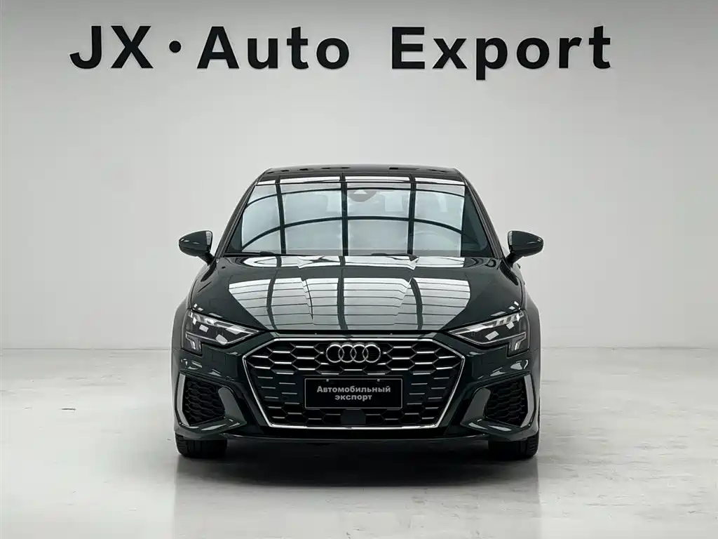 Audi A3 2023 — фото 2