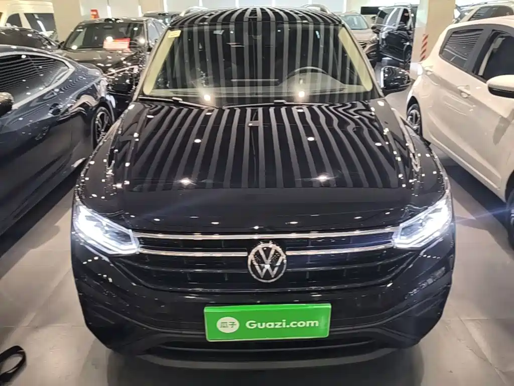 Volkswagen Tiguan L 2024 — фото 3