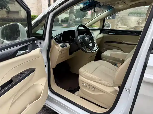 Buick GL8 2022