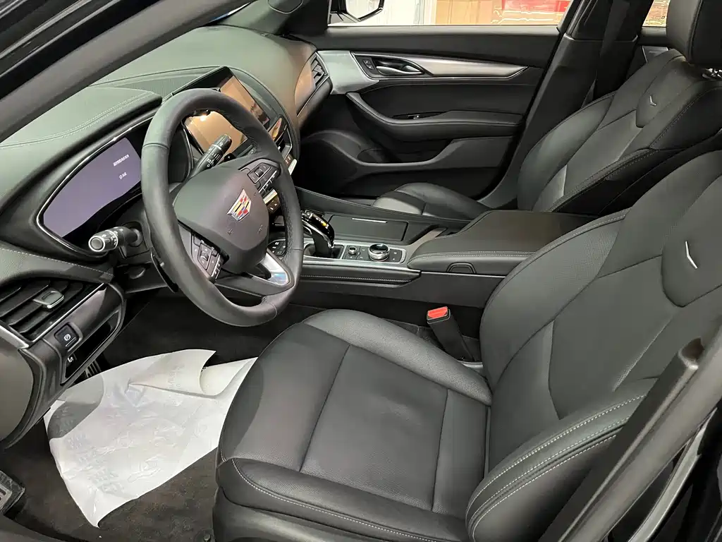 Cadillac CT5 2023 — фото 13