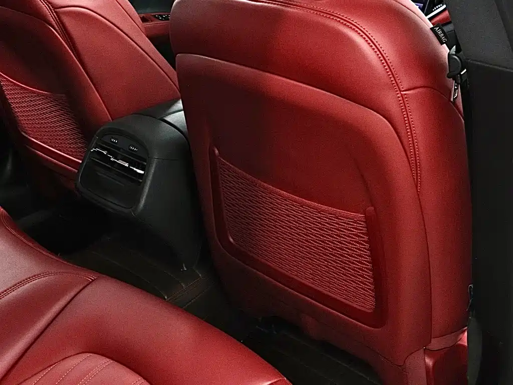 Maserati Ghibli 2022 — фото 17