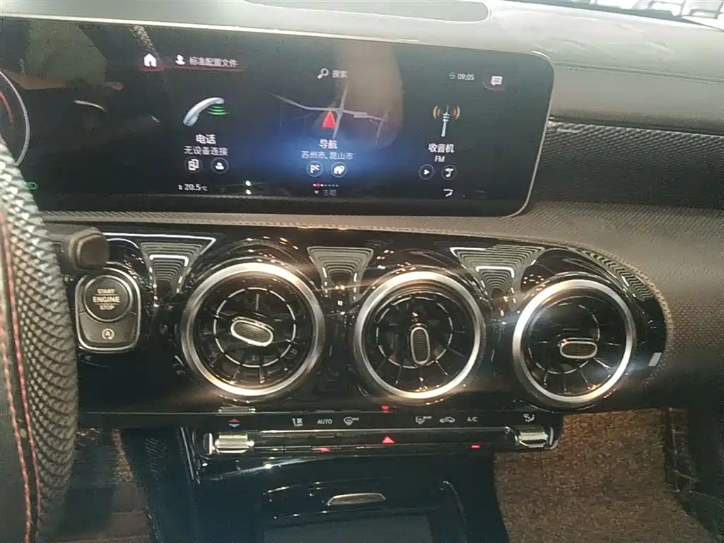 Mercedes-Benz A-Class 2019 — фото 13