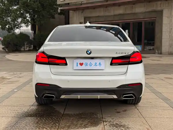 BMW 5 Series 2022
