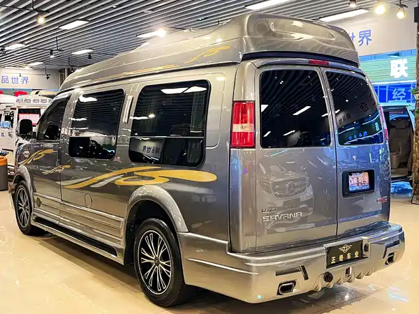 GMC SAVANA 2011