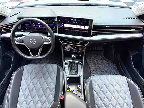Volkswagen Sagitar 2023