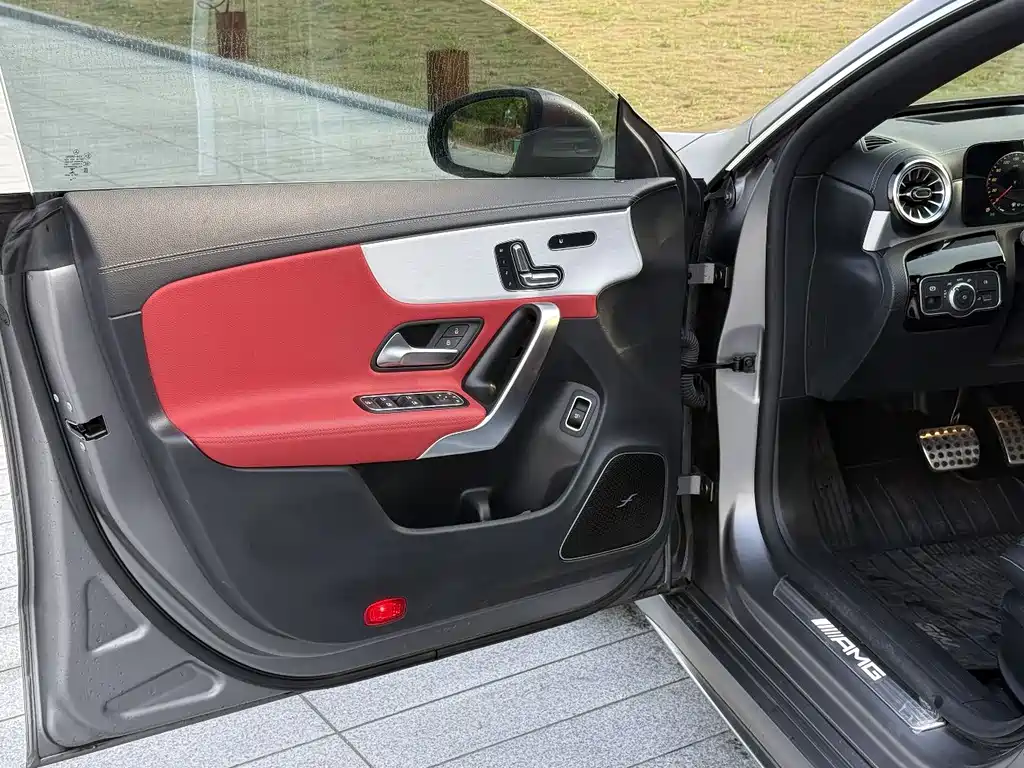 Mercedes-Benz CLA AMG 2022 — фото 9