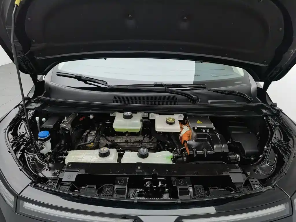 GAC Trumpchi E8 PHEV 2024 — фото 6
