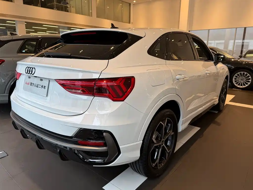 Audi Q3 Sportback 2025 — фото 4