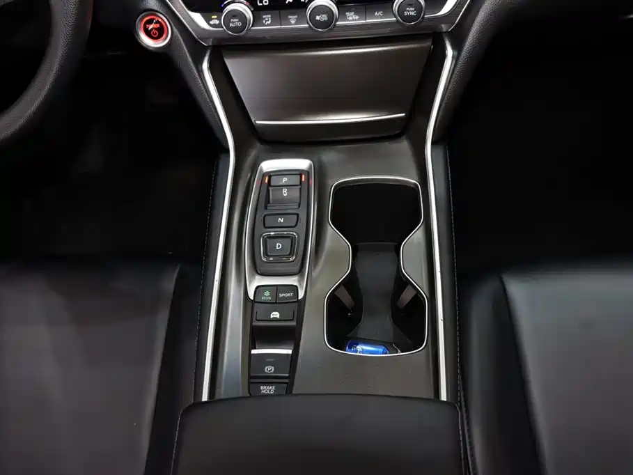 Honda Accord 2021 — фото 15