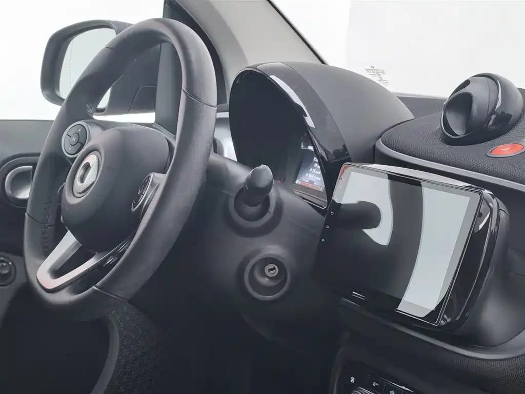 smart Fortwo 2019 — фото 22