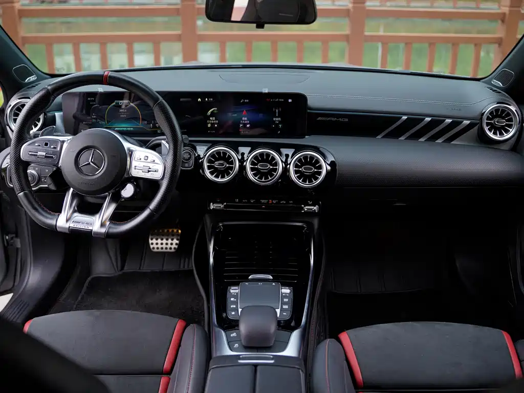 Mercedes-Benz A-Class AMG 2022 — фото 11