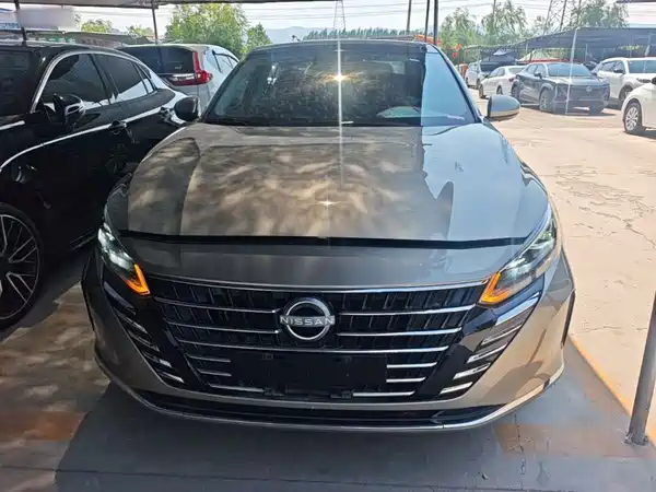 Nissan Teana 2022