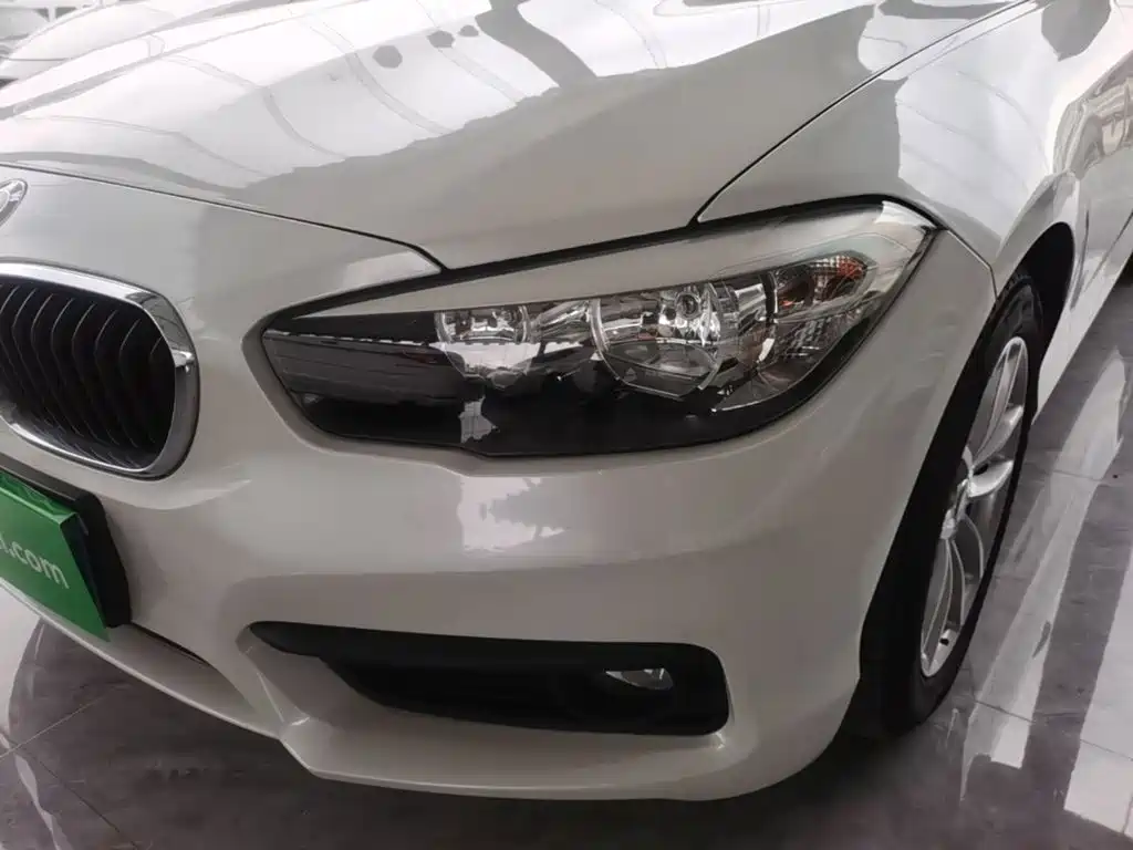 BMW 1 Series 2017 — фото 24