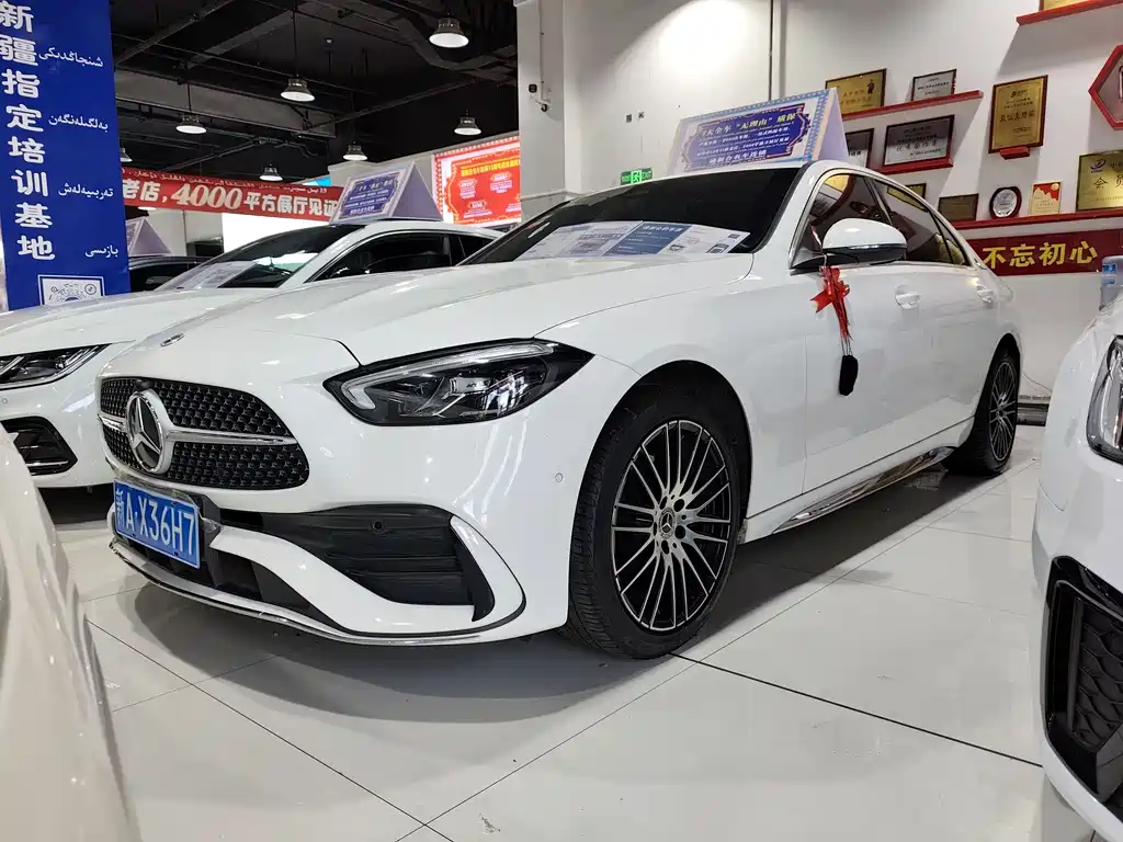 Mercedes-Benz C-Class 2023 — фото 1