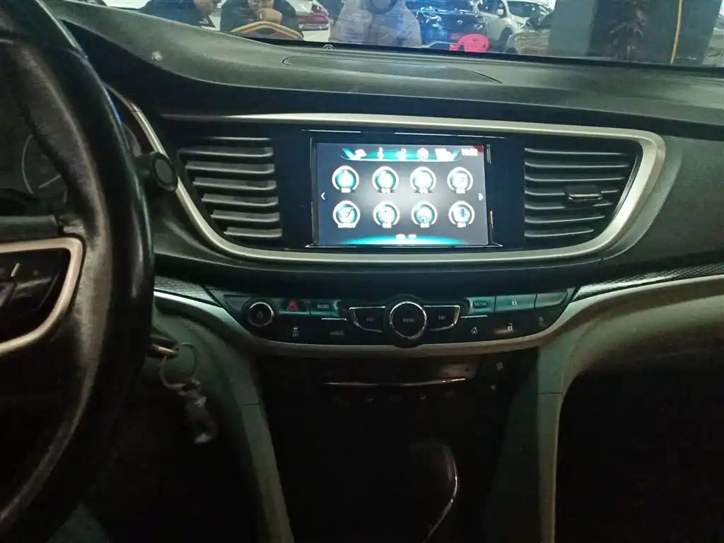 Buick Excelle 2020 — фото 10
