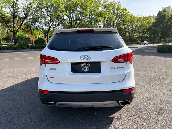 Hyundai Santa Fe 2013