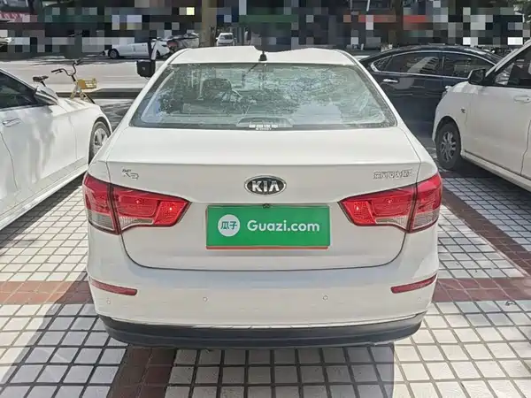 Kia K2 2015