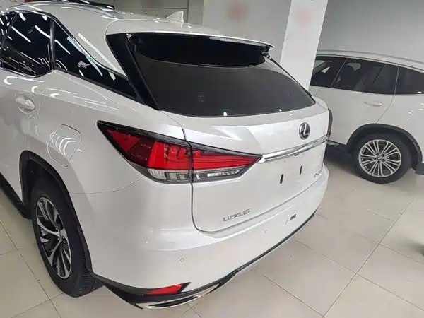 Lexus RX 2021