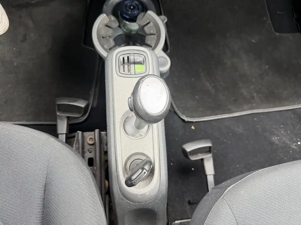 smart Fortwo 2015 — фото 12