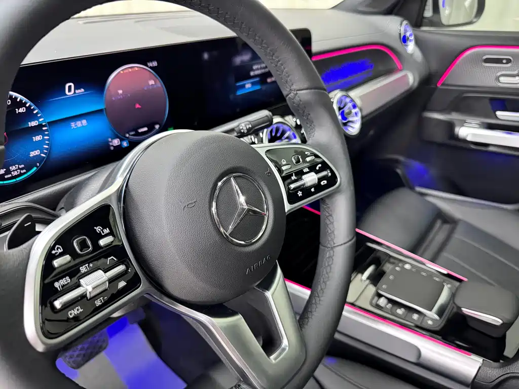 Mercedes-Benz EQB 2024 — фото 10