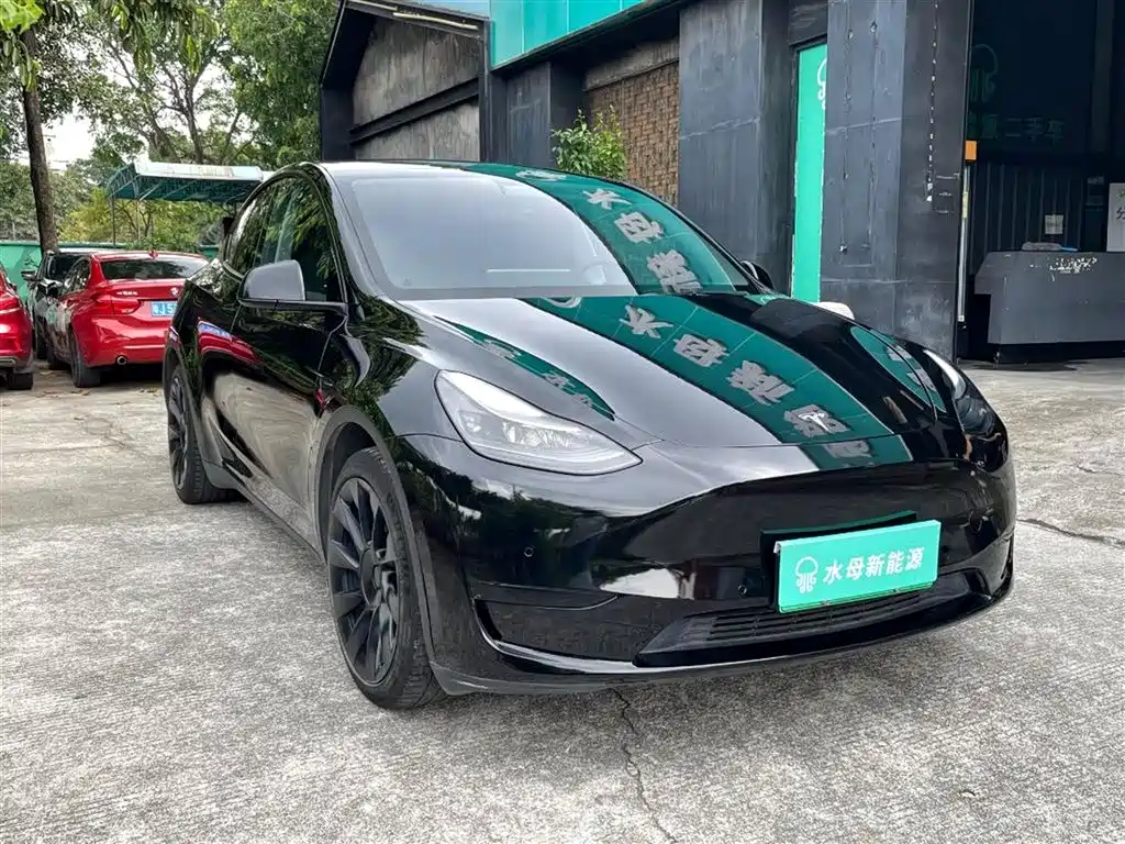Tesla Model Y 2022 — фото 10