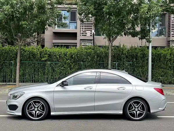 Mercedes-Benz CLA 2015