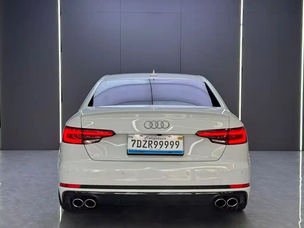 Audi S4 2018 — фото 9