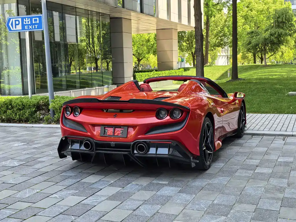 Ferrari F8 2021 — фото 46