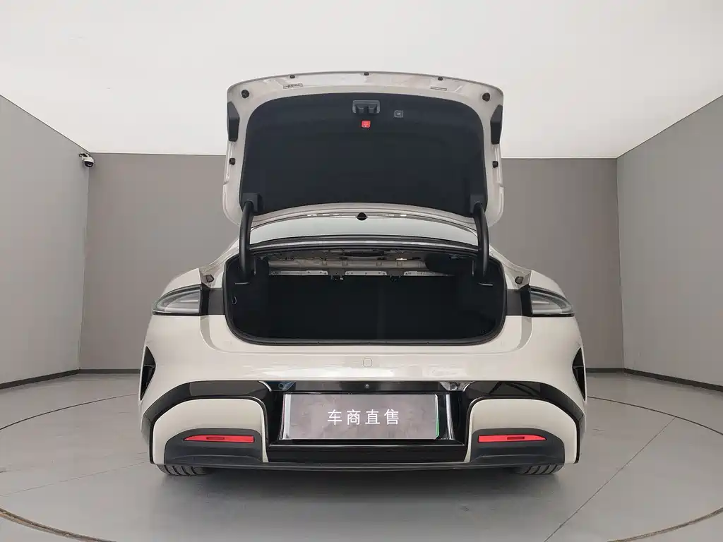 Xiaomi SU7 2025 — фото 6