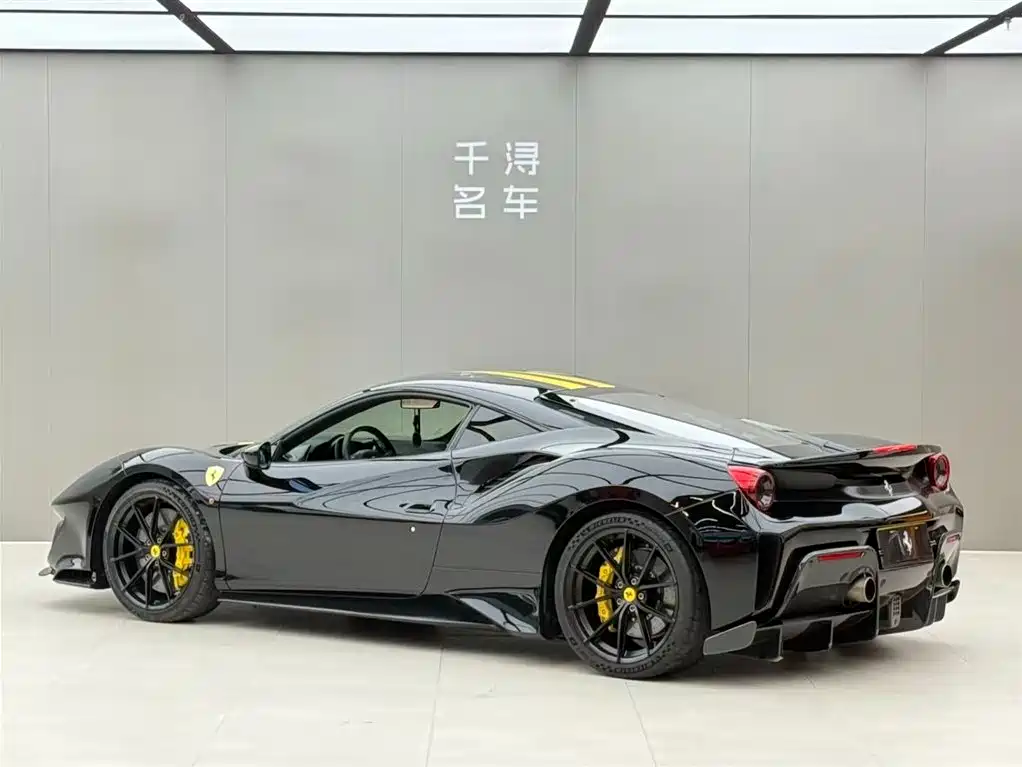 Ferrari 488 2019 — фото 15