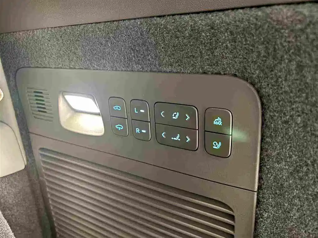 Denza N8L 2025 — фото 22
