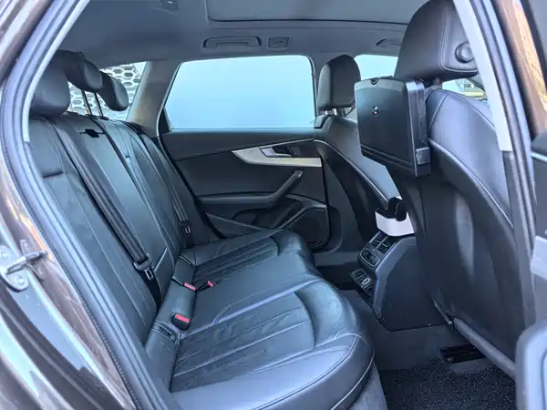 Audi A4 2017