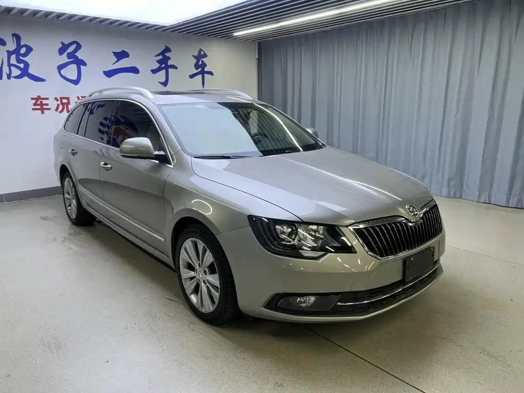 Skoda Superb 2015 — фото 3