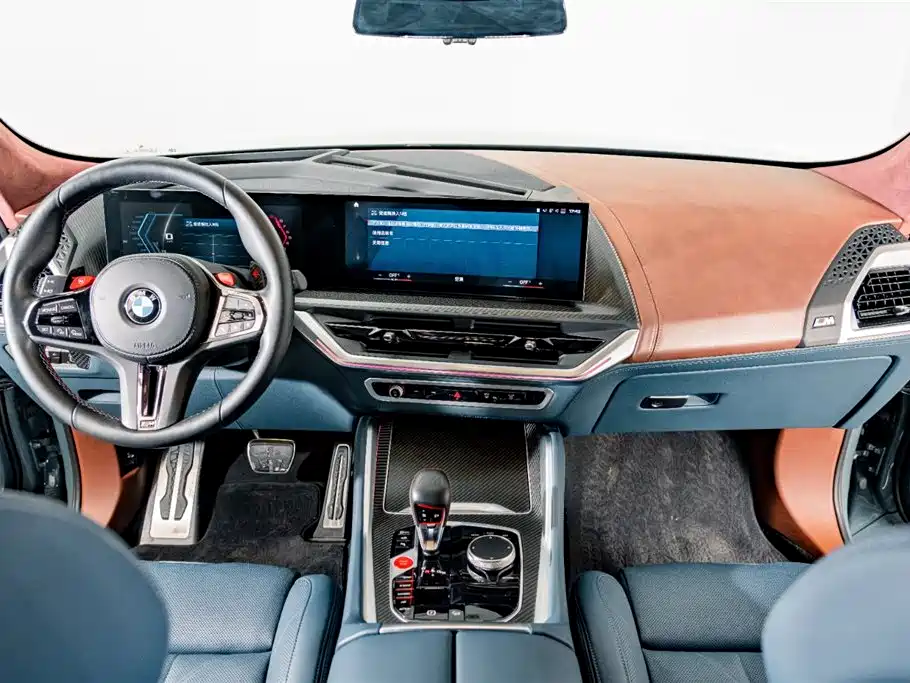 BMW XM 2024 — фото 16