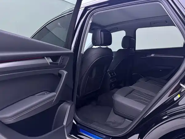 Audi Q5L 2022